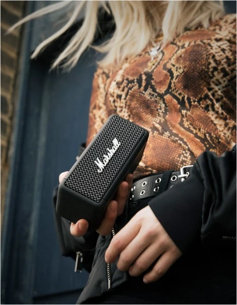 Marshall Emberton BT Bluetooth-Lautsprecher Schwarz 7 Marshall Emberton BT Bluetooth-Lautsprecher Schwarz – Bild 5