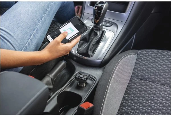 Hama FM-Transmitter Mit Bluetooth 7 Hama FM-Transmitter Mit Bluetooth – Bild 5